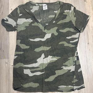 Victoria-s-secret Women's Green and Khaki T-shirt